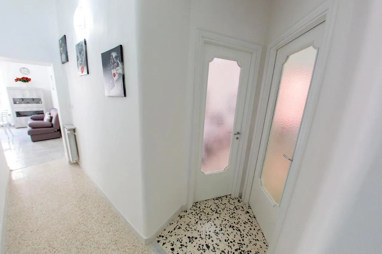 La Casa Delle Fate Apartment Naples 0*,  Italy