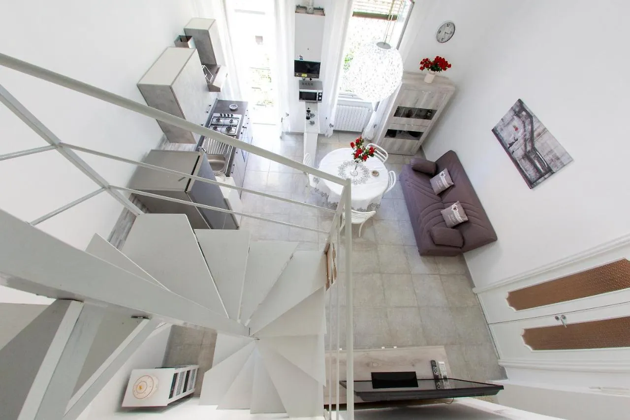 La Casa Delle Fate Apartment Naples